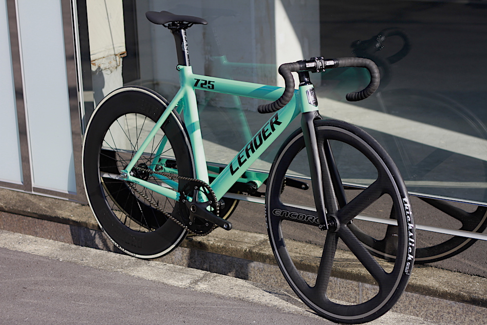 お手頃バトンホイールカスタム。ENCORE WHEEL | ブローチャーズ