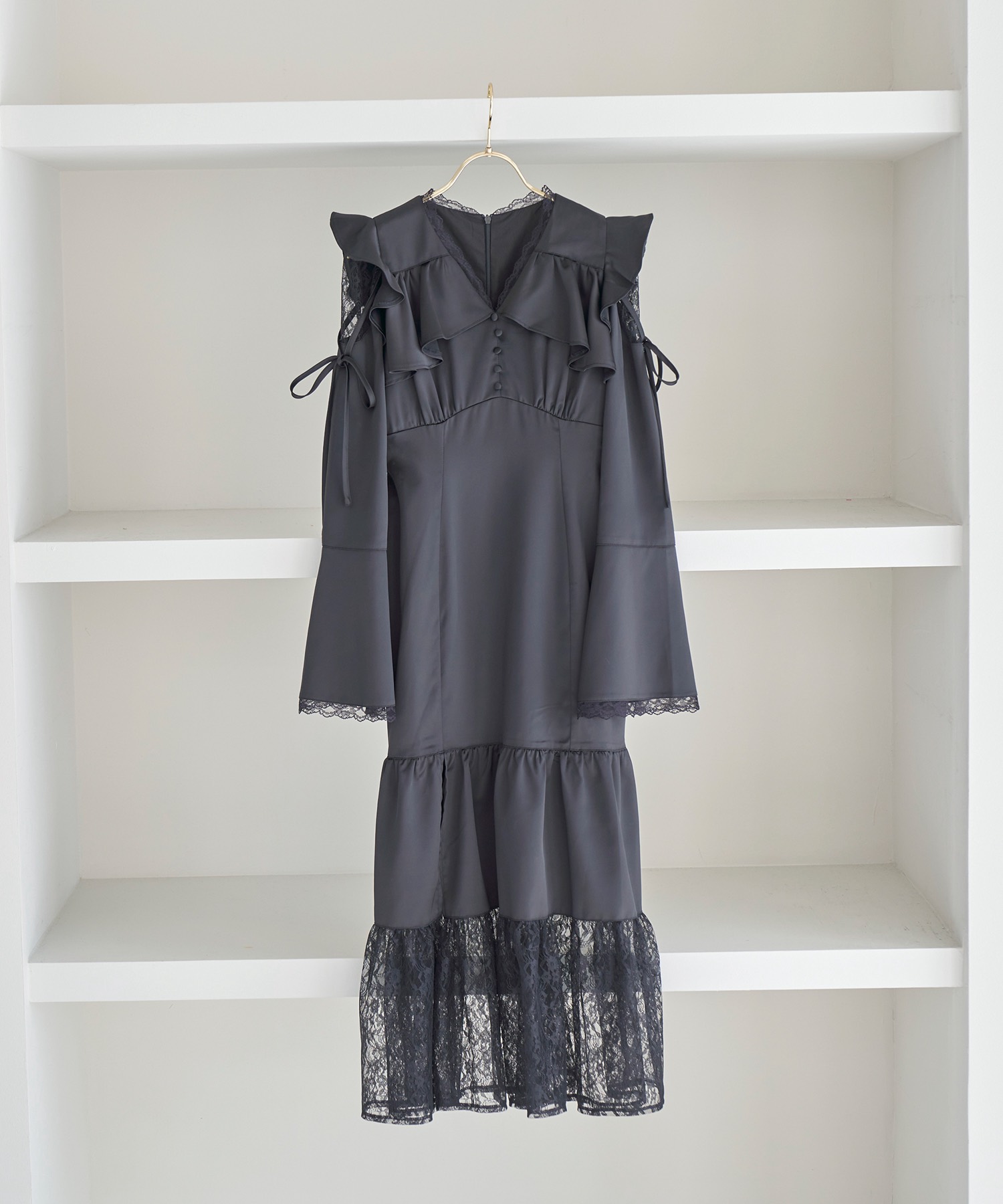 raffle slit lace switching dress【black】 – BUNNY APARTMENT