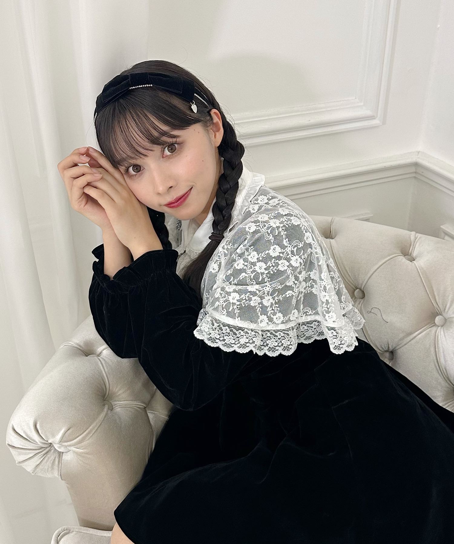 ベロアリボンビジューカチューシャ – BUNNY APARTMENT