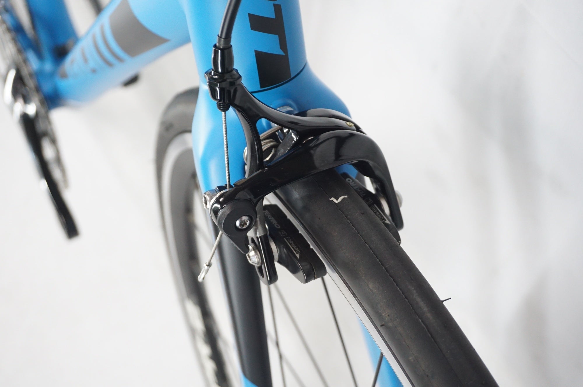 GIANT 「ジャイアント」 CONTEND SL1 2017年モデル ロードバイク