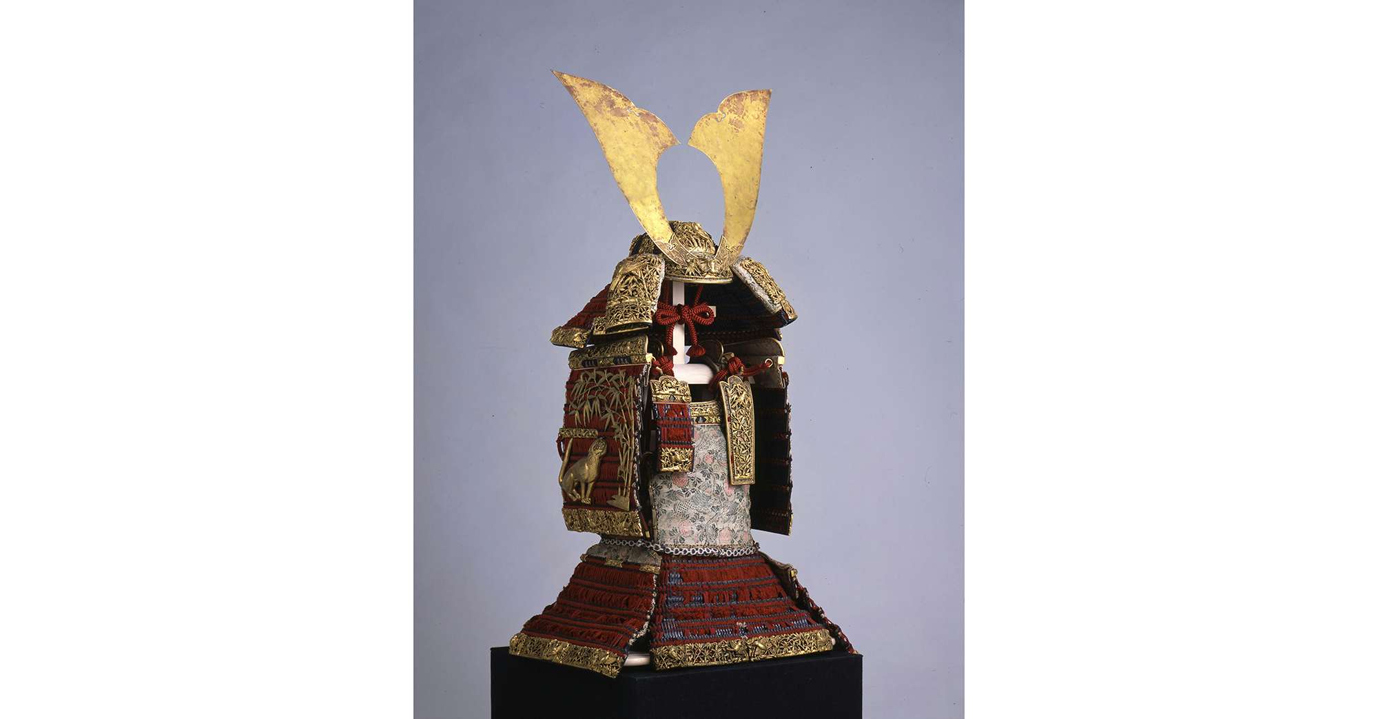 国宝大鎧の双璧が史上初めての並列展示。春日大社で特別展「究極の国宝