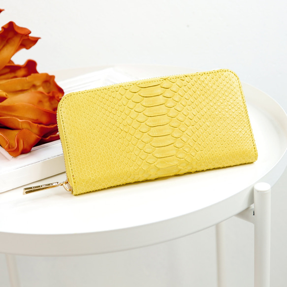 パイソンイエロー】ダイヤモンドパイソンレザーのラグジュアリーに