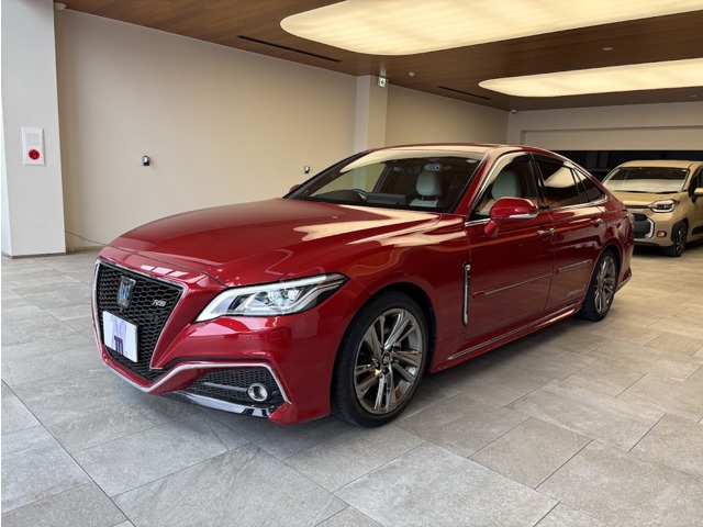 新型車も多数！トヨタ クラウン レッド（赤） 中古車情報｜中古車一覧