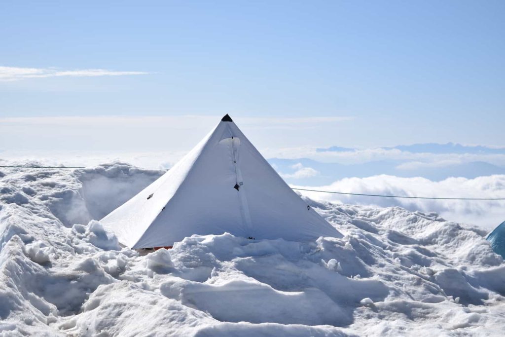 ギアレビュー】ローカスギアのクフタイベックはおしゃれ便利テント