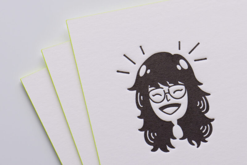 活版印刷と小口染めで蛍光黄を使用した名刺 | 活版印刷｜CAPPAN STUDIO