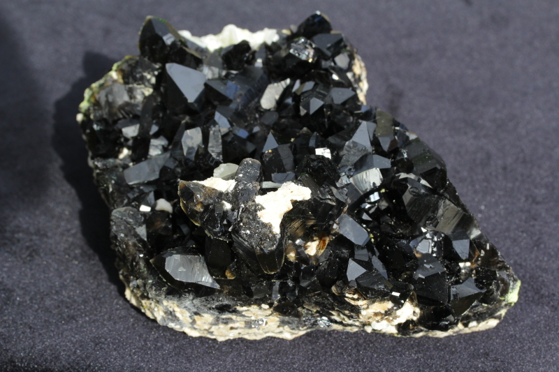 極上！最高品質チベット産モリオンクラスター【最高品質・光沢・超激