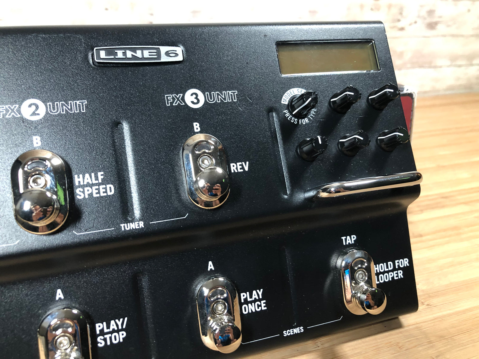 Line 6 M9 Stompbox Modeller Toronto, ON | Cask Music