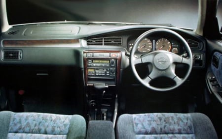 ブルーバード（日産）2．0SSSリミテッド（1996年1月）｜カタログ