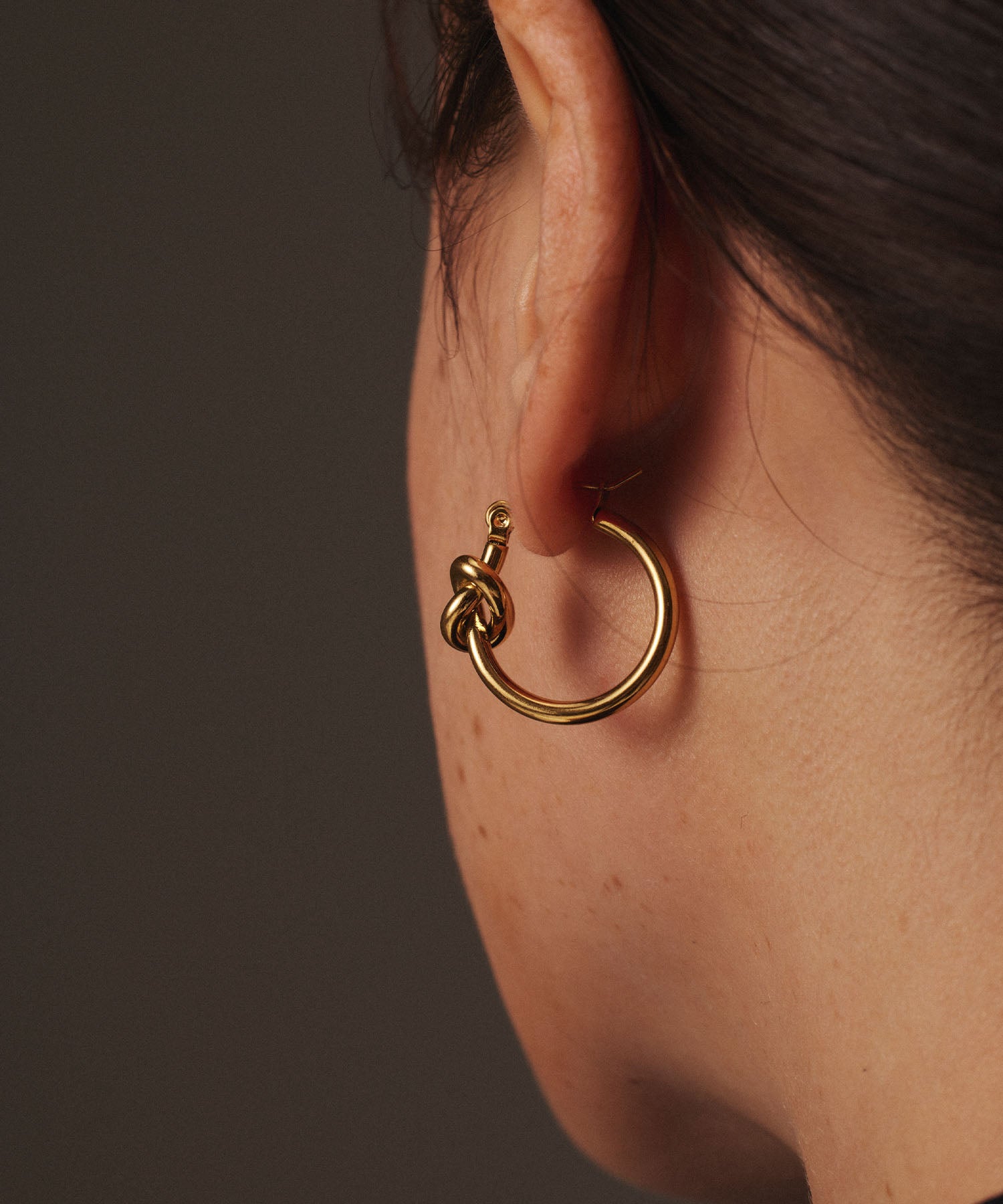ゴールド]ノットフープピアス