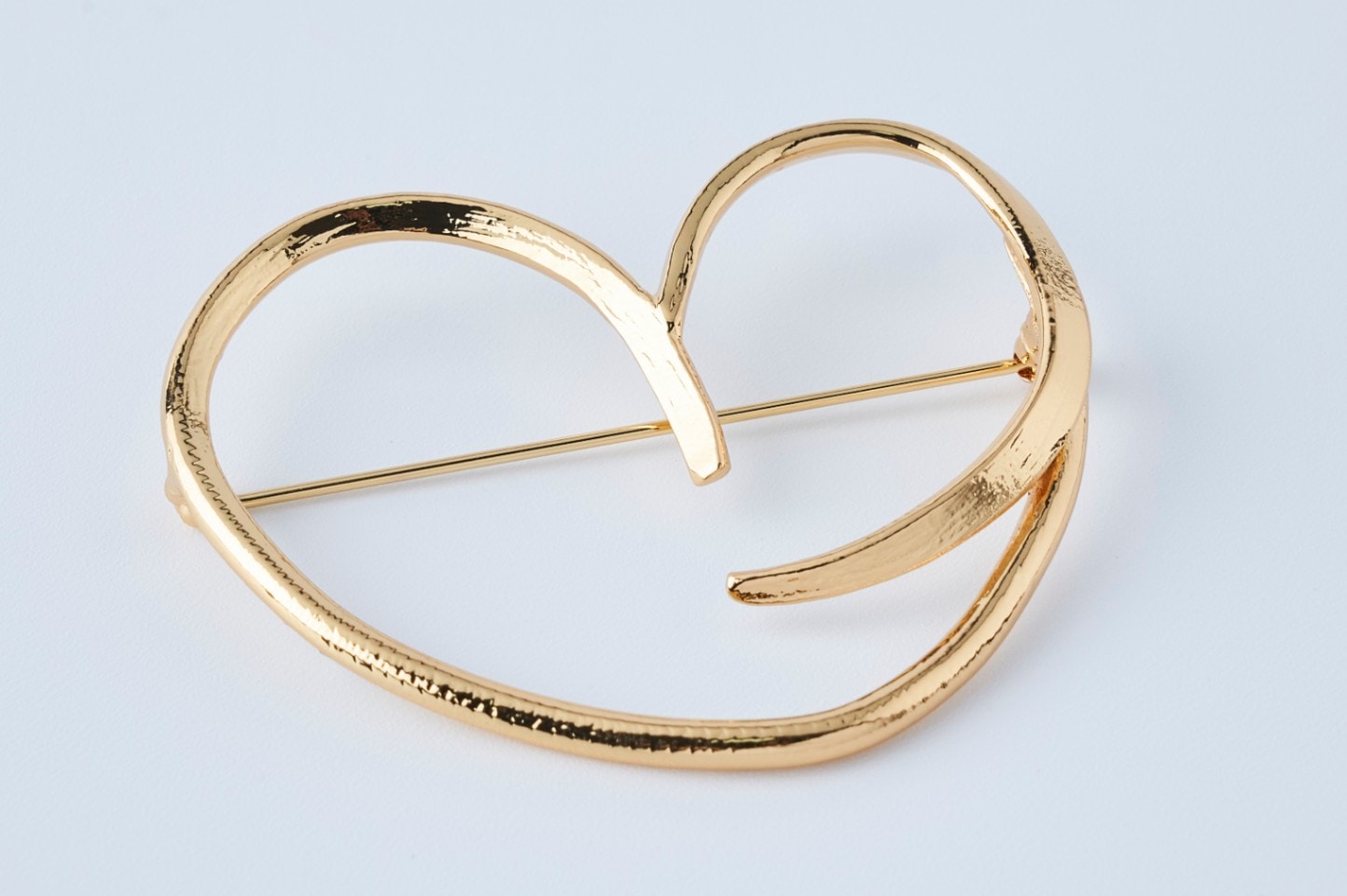 ハートフルブローチ ゴールド