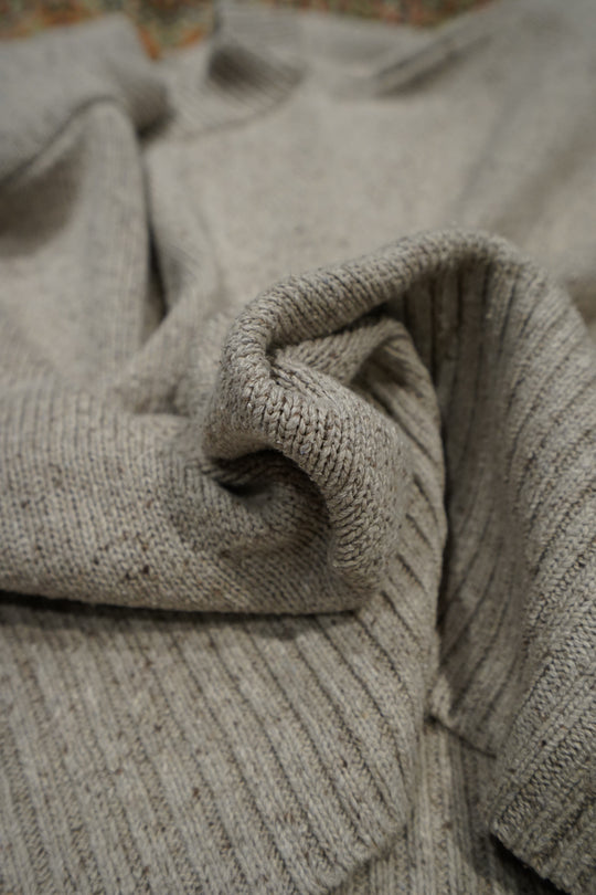 Taiga Takahashi(タイガタカハシ)のV-NECK SWEATER(IVORY)(セーター)の