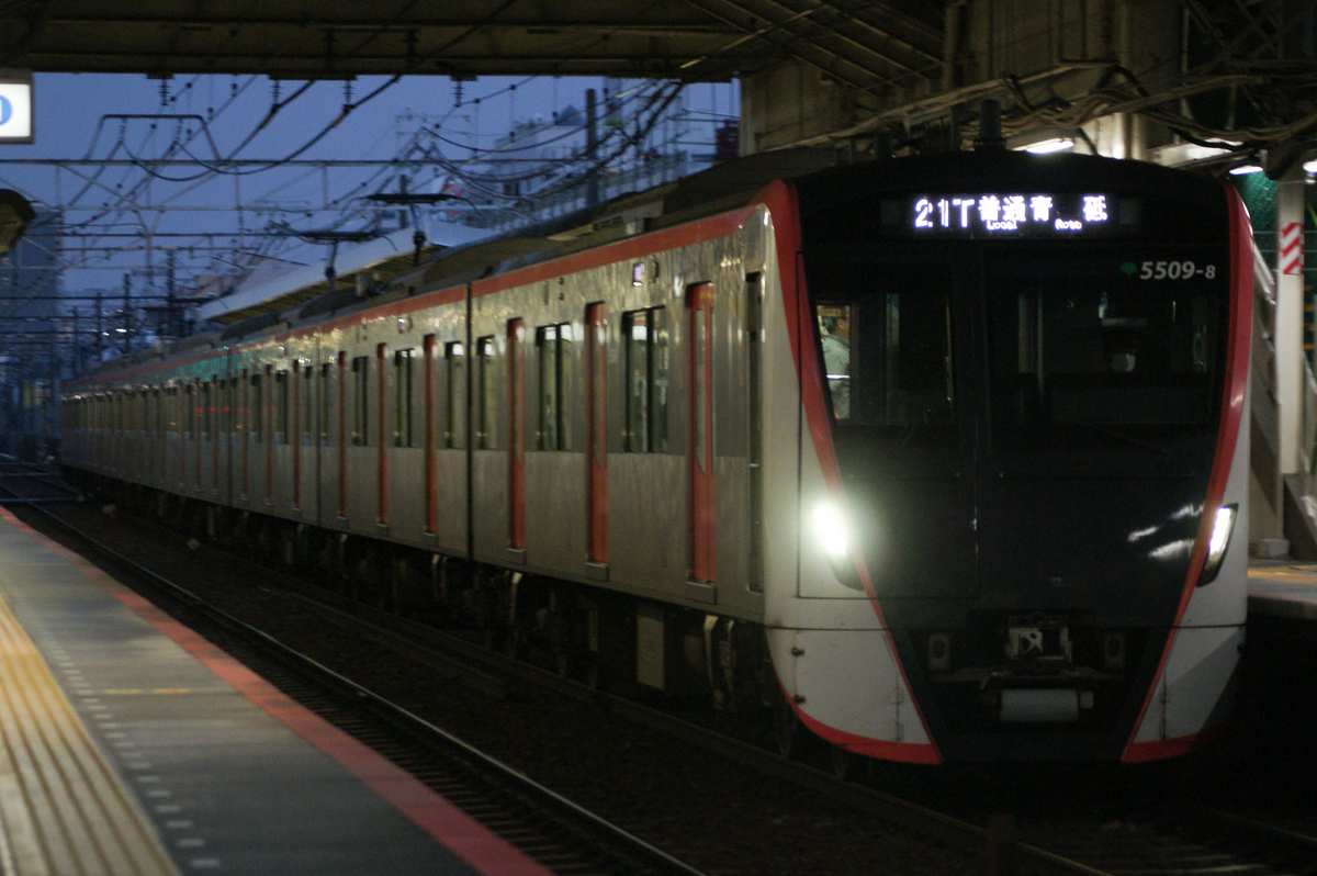 立石カーブの帰り道。大活躍の都営5500形、京急600形運転台、E217系と