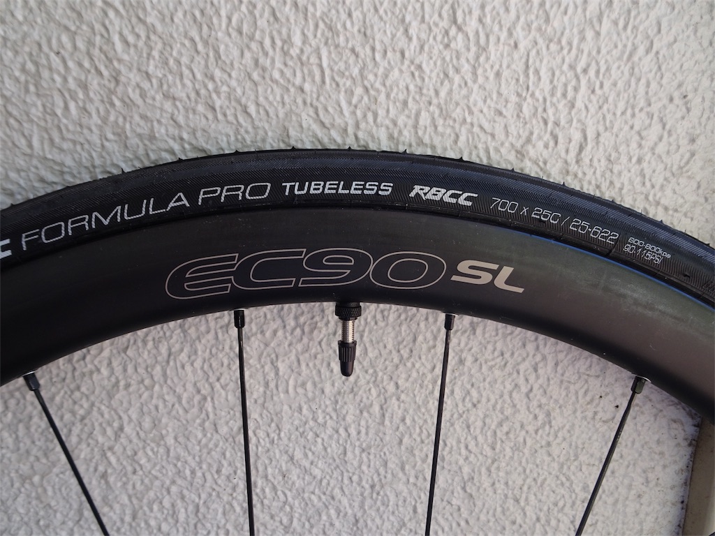 EASTON EC90SL カーボンホイールとチューブレスタイヤ取付 - ロング