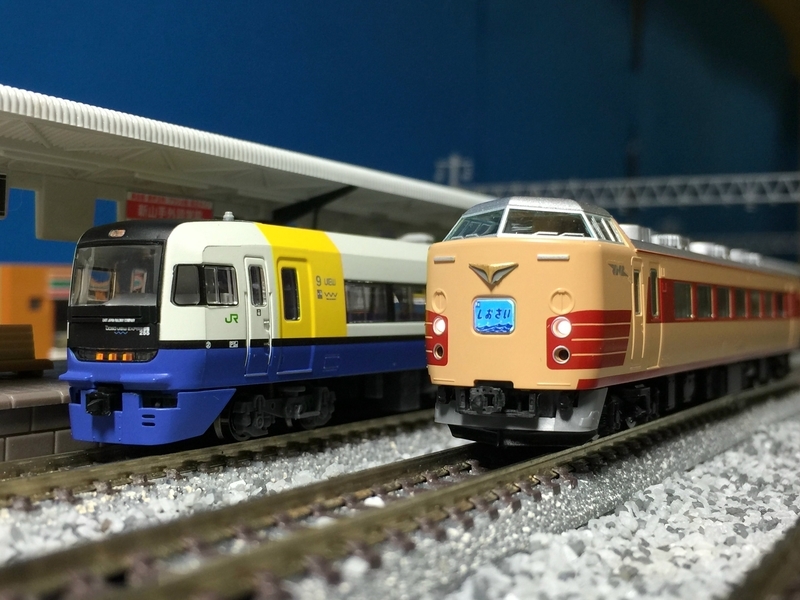 マイクロエース 255系1次型 特急「しおさい」 - 休日の屋根裏