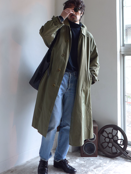 1980s Vintage Burberrys Stain Collar Coat (Balmacaan Coat) England
