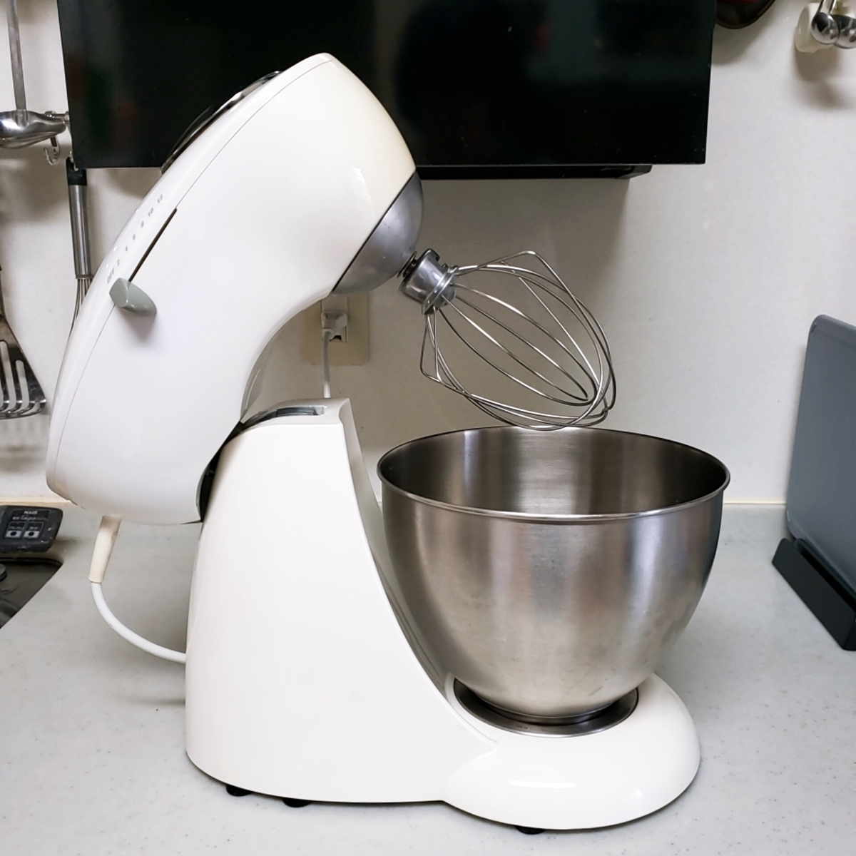 母の思い出スタンドミキサー - 低糖質なお菓子たち