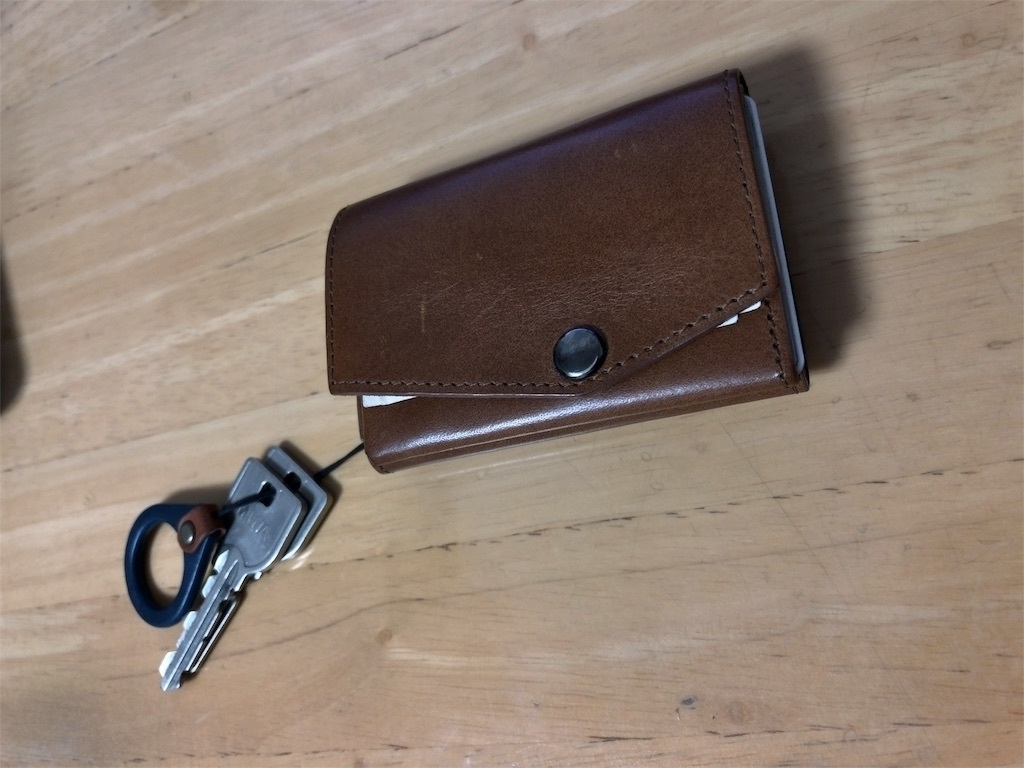 abrAsus 小さい財布 ブッテーロエディション 1ヶ月使ってみての感想(+
