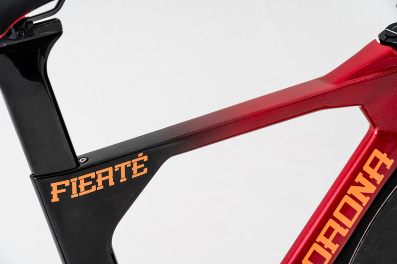 ノバコローナ・フィエルテ発売 高剛性かつ軽量なカーボントラック