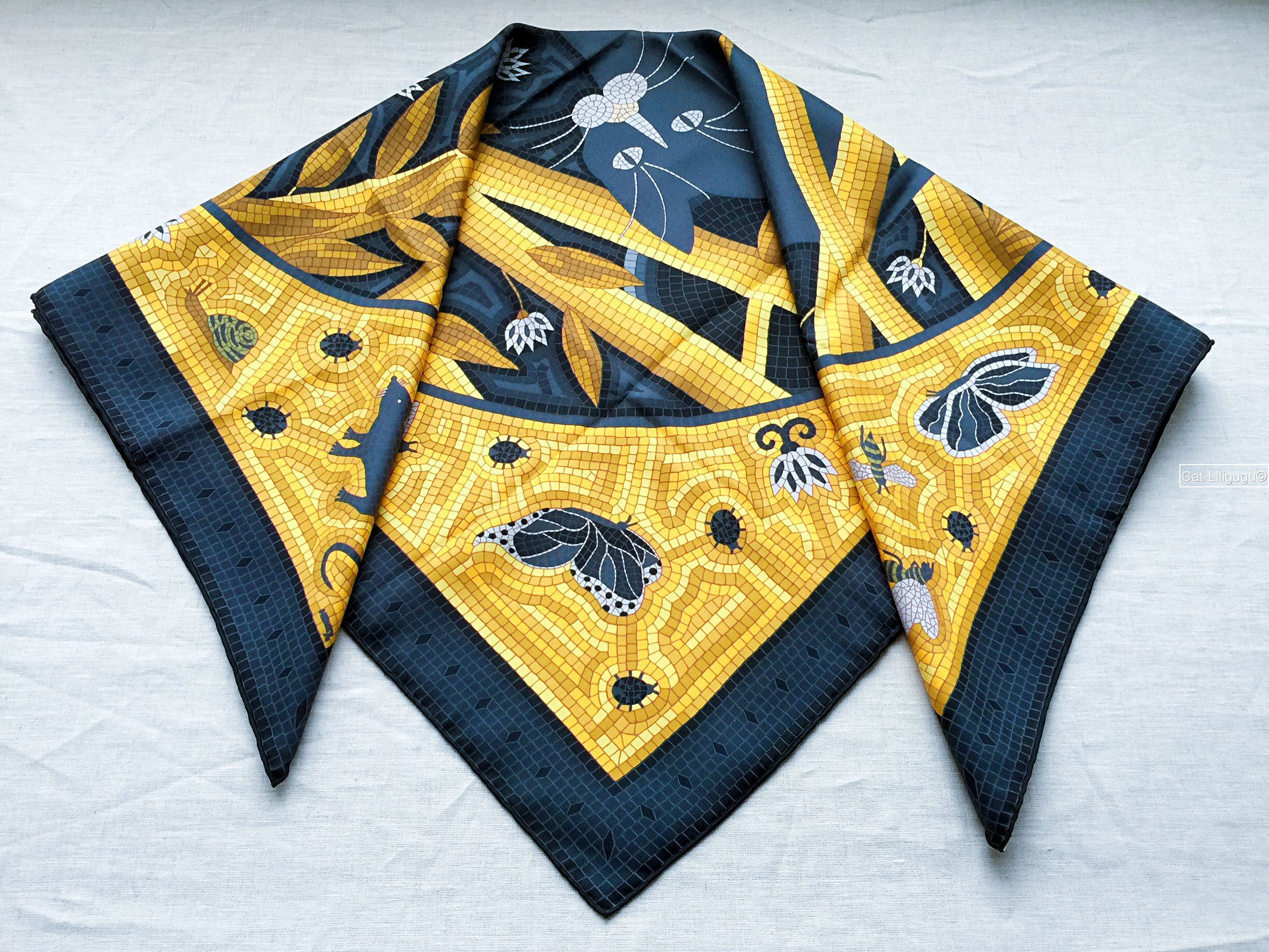 エルメス)カレ90《CAVE FELEM猫に注意》シルクツイルスカーフ (HERMES