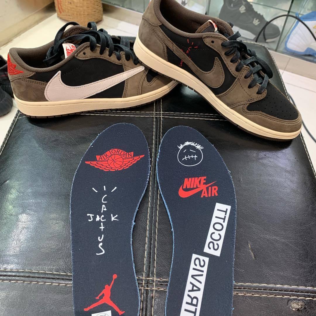 Travis Scott x Air Jordan 1 Low OG 