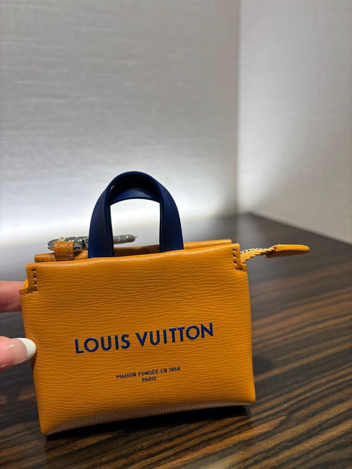 Louis Vuitton LV ミニ ショッパー バッグチャーム (Louis Vuitton