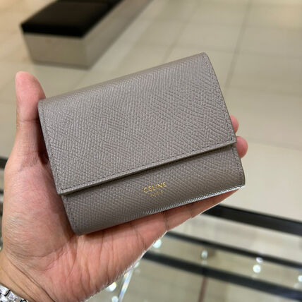 グレー（灰色）系 CELINE Tri Fold(セリーヌ トリフォールド) 財布