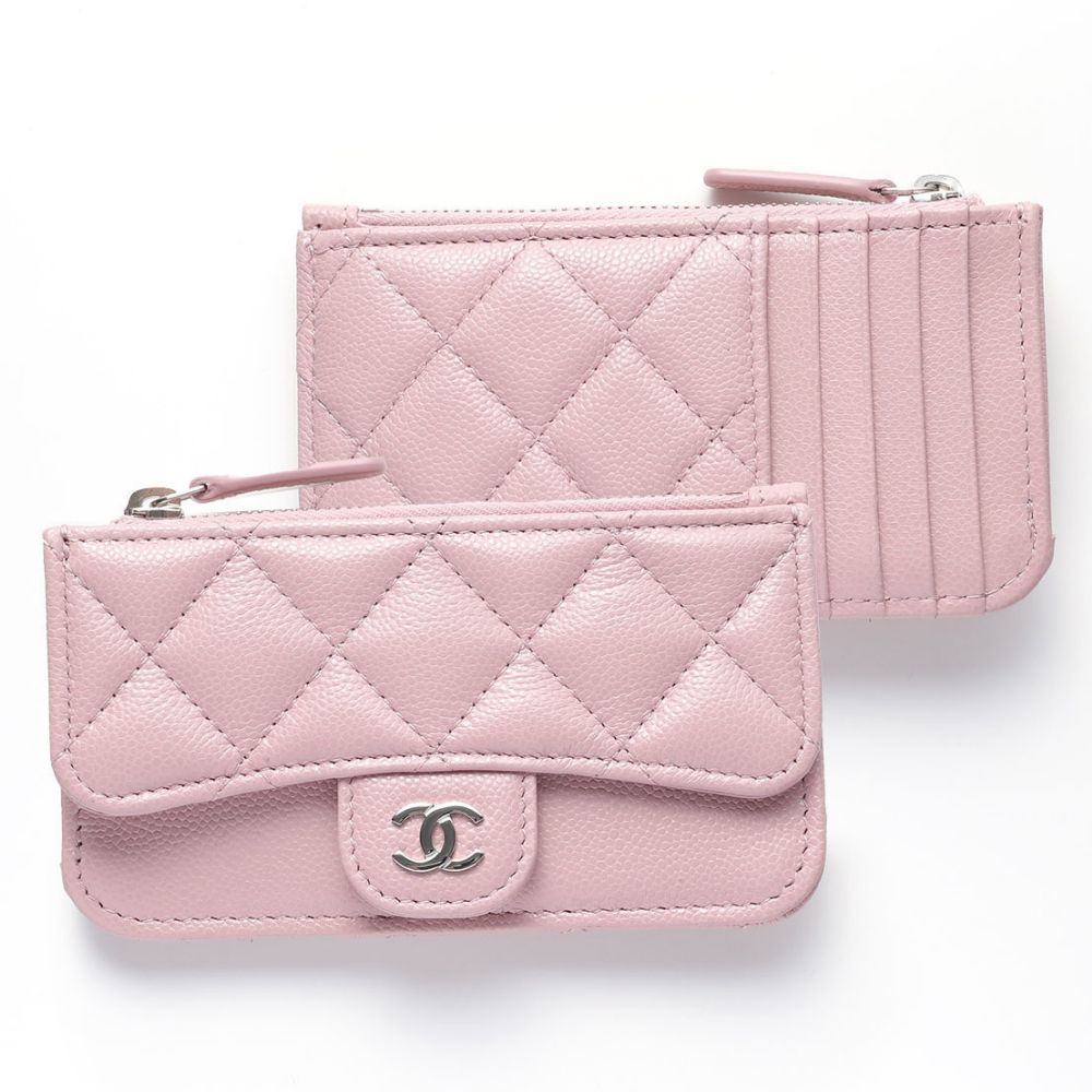 機能面も優秀な「CHANEL(シャネル)」のフラグメントケース【BUYMA】