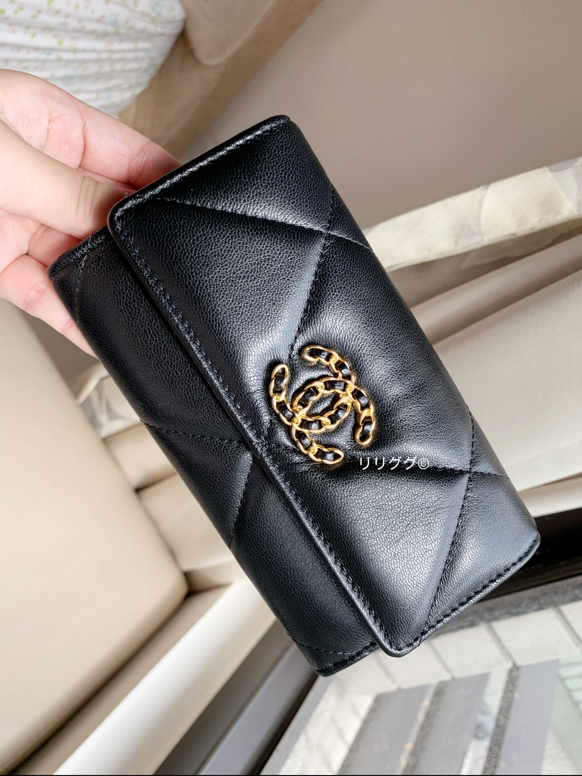 シャネル)AP0953☆CHANEL 19 フラップ ウォレット☆ (CHANEL/長財布