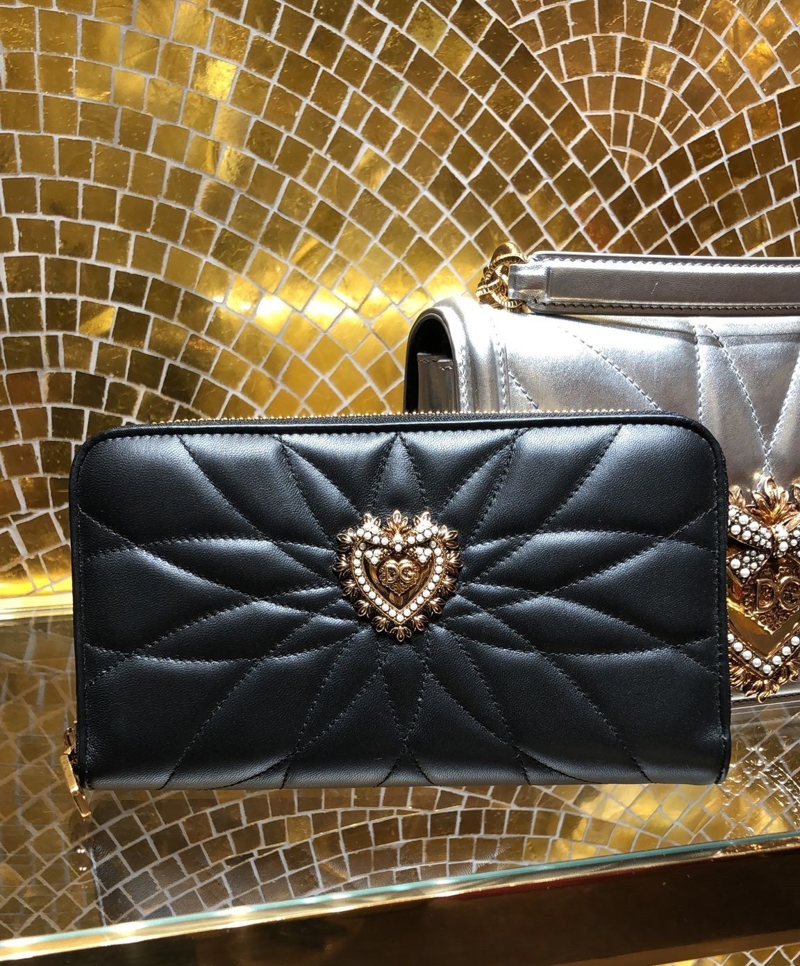 ドルチェ & ガッバーナDevotion長財布 マトラッセ 【公式通販】