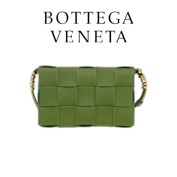 ボッテガ・ヴェネタ カセット イントレシオ クロスボディバッグ