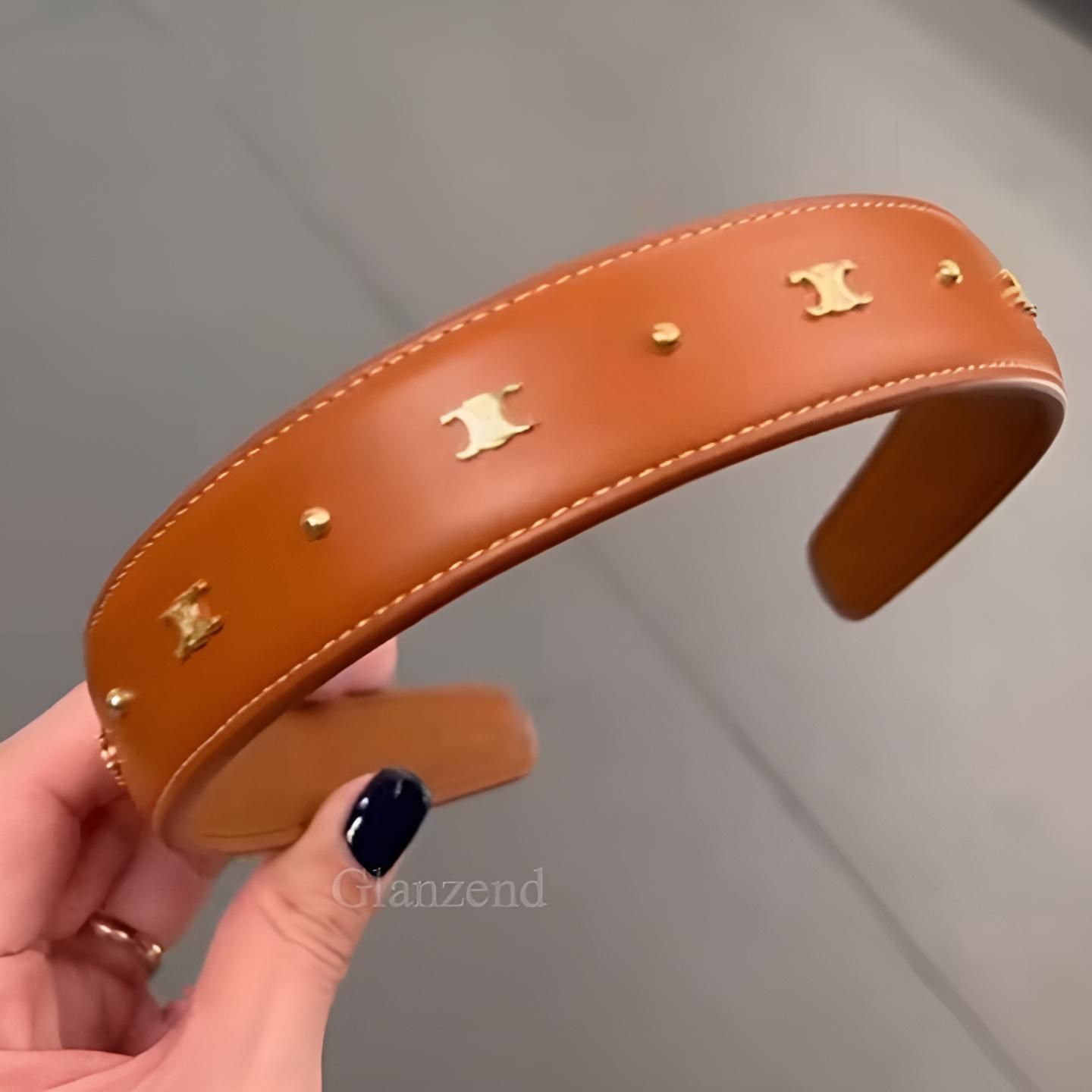 付けるだけで可愛さUP♡【CELINE】トリオンフ ヘッドバンド (CELINE