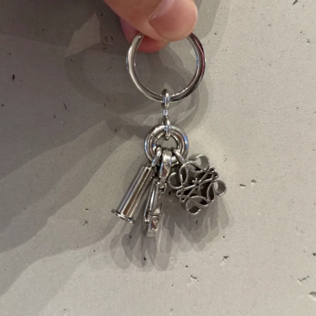 ギフトにも！【LOEWE】ロエベ アナグラム キーリング (LOEWE/キー