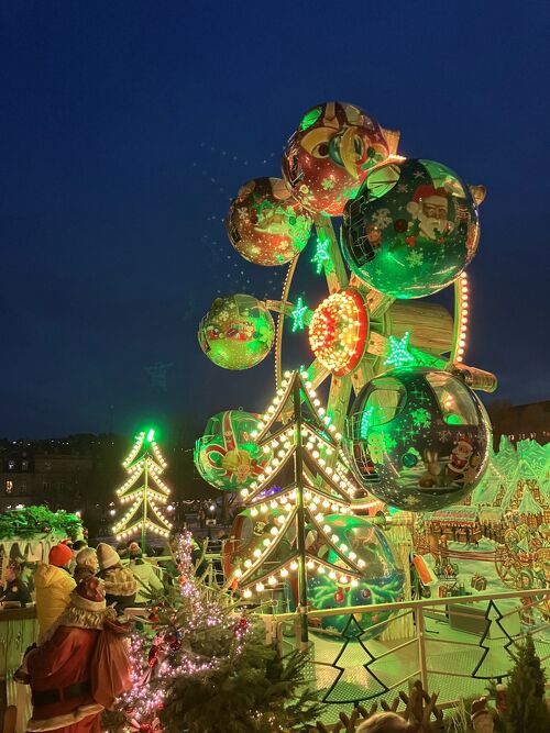 2022年 ドイツ冬の旅⑦ シュツットガルト 屋根の装飾がすごい