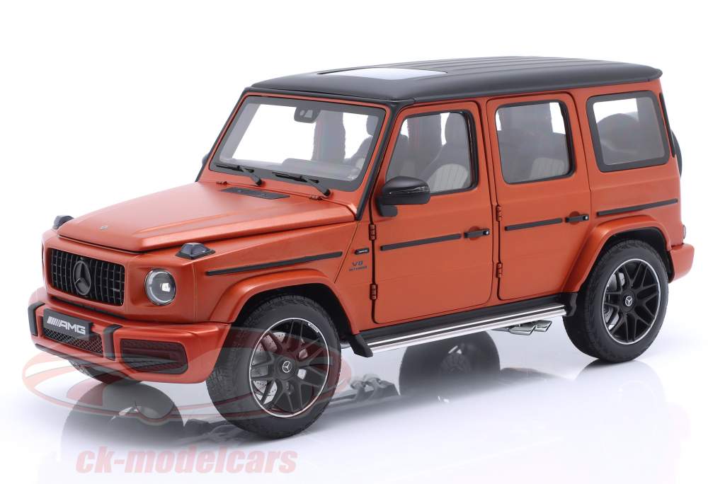 Minichamps 1:18 Mercedes-Benz G63 AMG (W463) year 2020 copper
