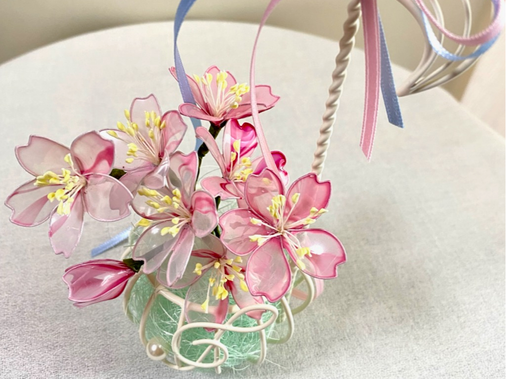 桜」のおしゃれアレンジ！ト音記号が可愛いアイアンポットに飾りま