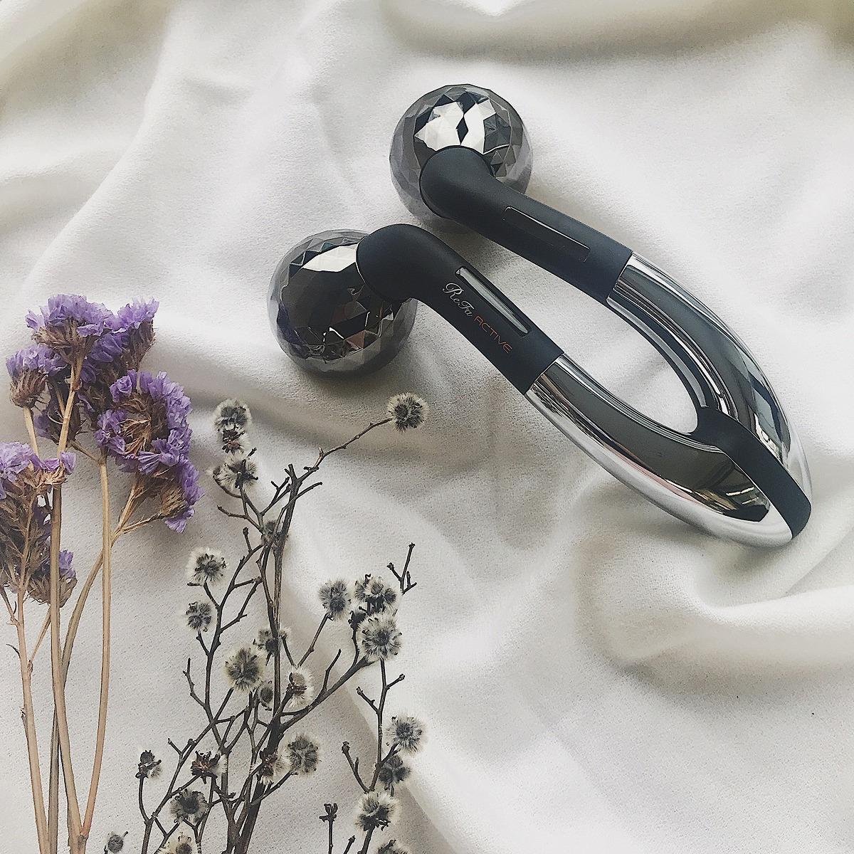 ReFa 未使用 美顔ローラー シルバー ReFa 美顔ローラー シルバー ReFa