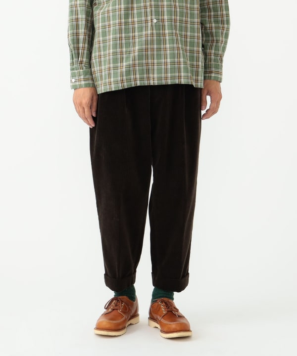 BEAMS PLUS（ビームス プラス）2 Pleats Tapered Corduroy（パンツ