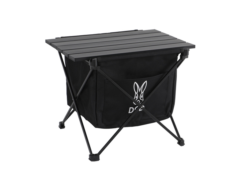 雑然としたソロキャンプが見違える！コンパクトな収納サイズとテーブル