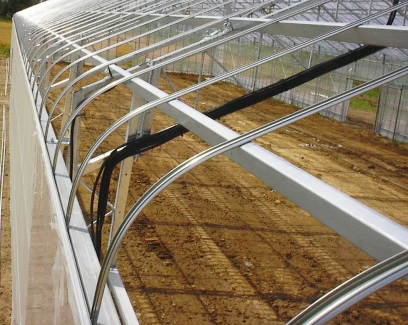 北海道（雪口仕様）の農業用鉄骨ハウス仕様を東北でも応用しましょう