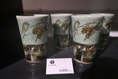 13年長かった」 大堀相馬焼・陶吉郎窯が浪江に帰還 | 毎日新聞