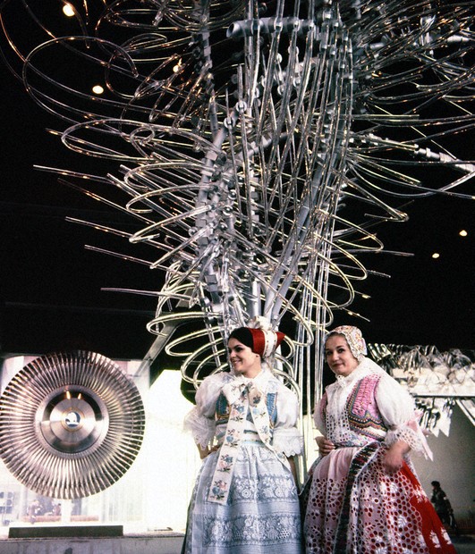 EXPO2025大阪・関西：チェコ万博は自由の懸け橋 パビリオン