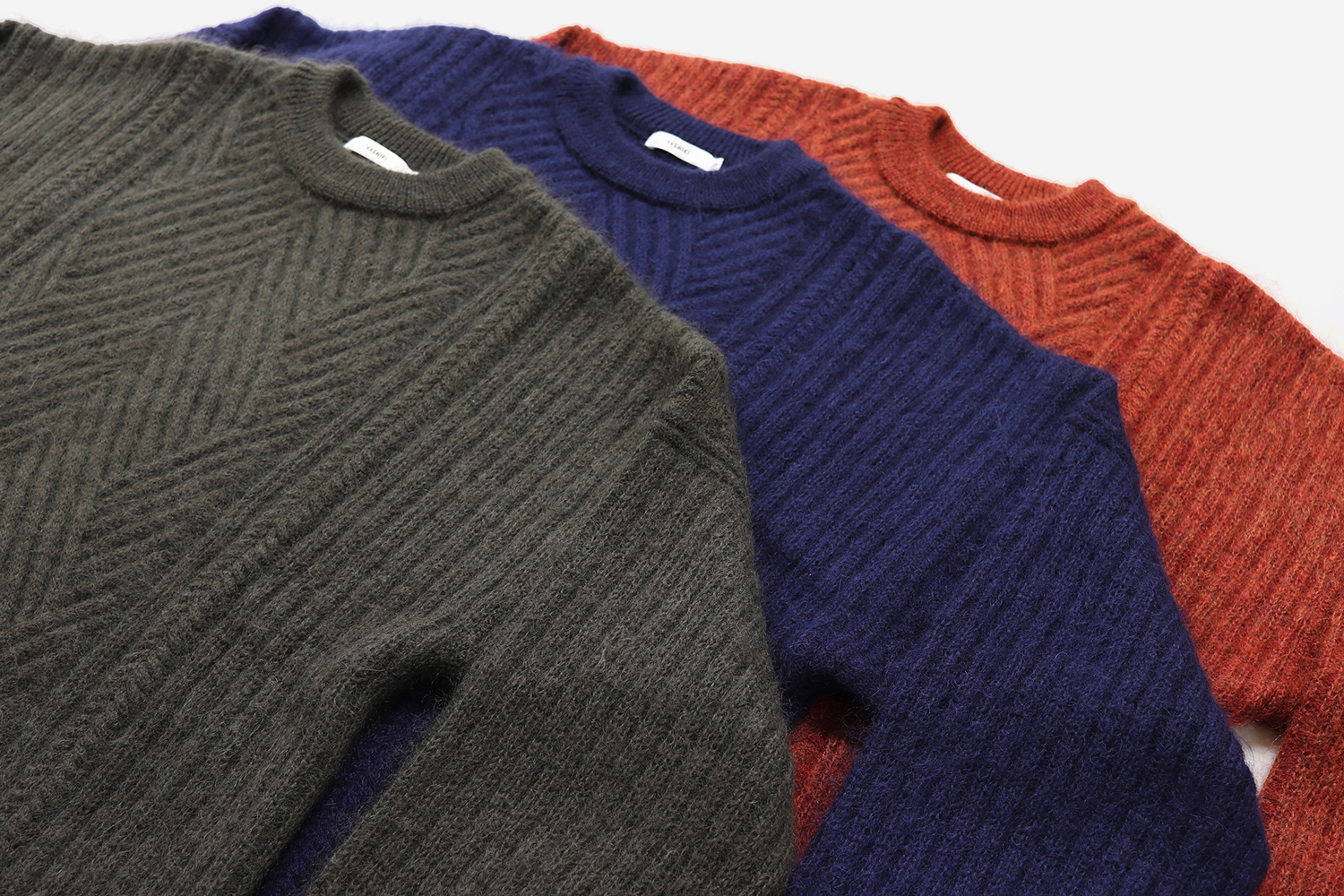 雪吊りをイメージしたYASHIKIの『Yukitsuri Knit』