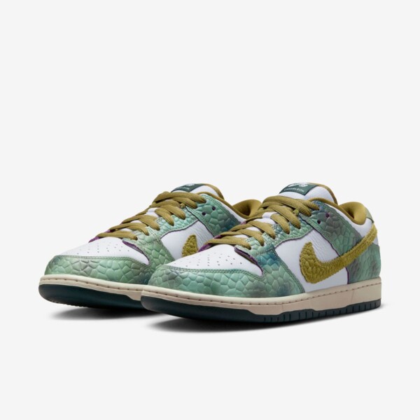 Alexis Sablone x Nike SB Dunk Low 
