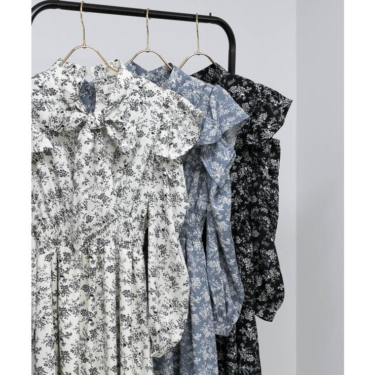 肩あき リボンタイ フリル使い花柄ロングワンピース[品番：PPNW0004630