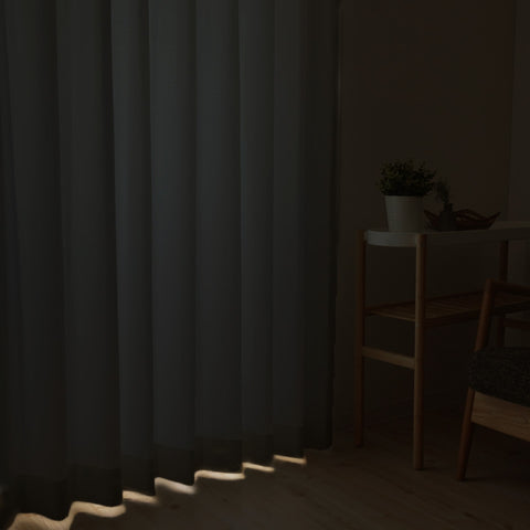 遮光カーテン