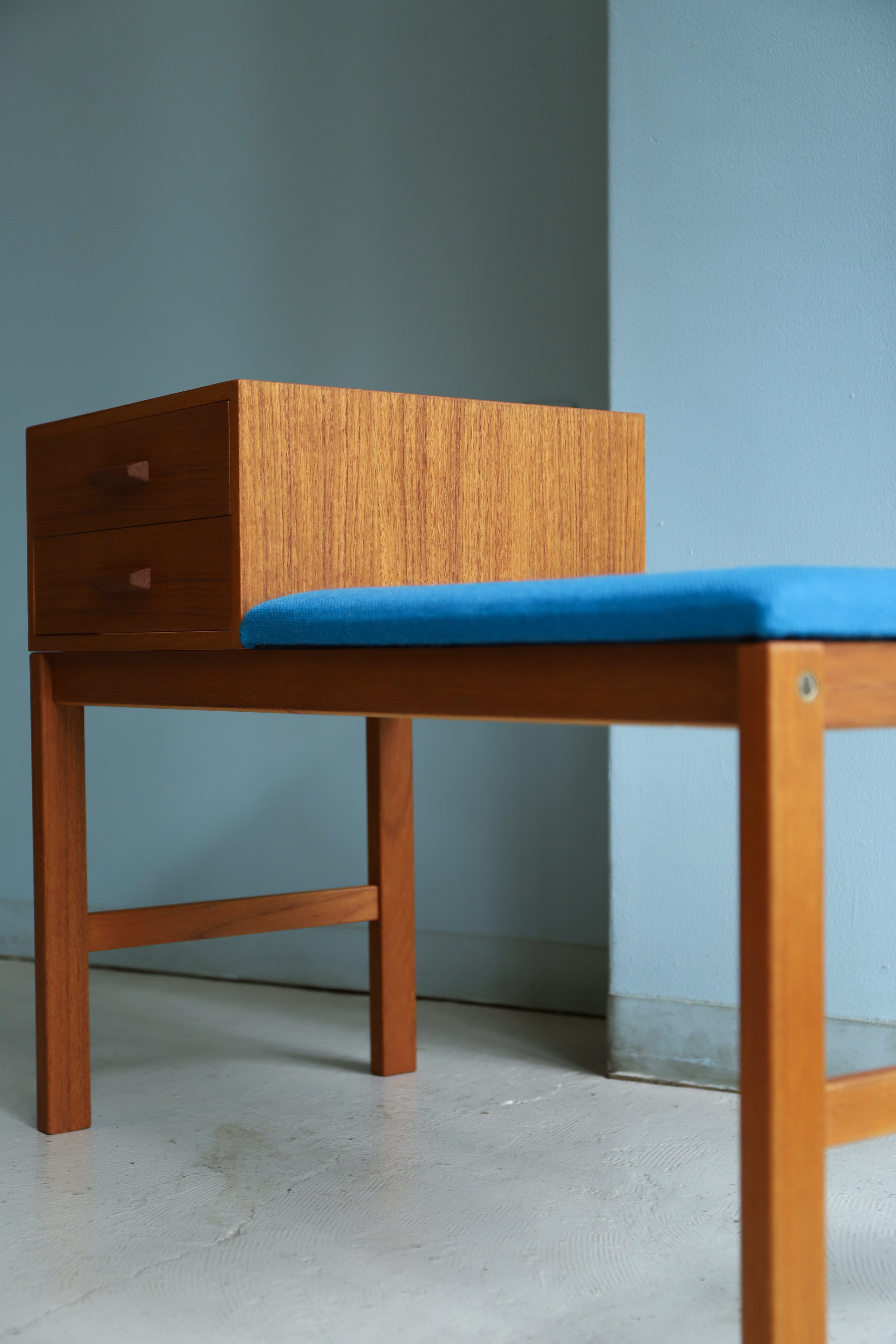 スウェーデンヴィンテージ テレフォンベンチ チェスト サイドテーブル