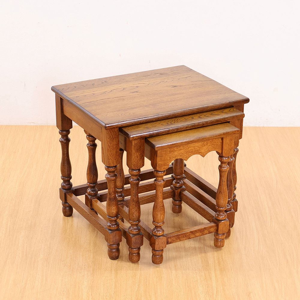 飴色のヴィンテージです♪ ネストテーブル VC114-073 – アンティーク