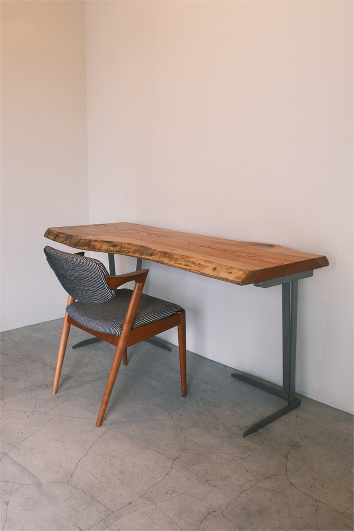 一枚板ワークデスク｜欅（けやき）｜W-004 – 一枚板テーブル専門店