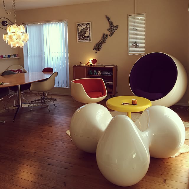 取り入れ方で印象が変わる！スペースエイジインテリア | RoomClip mag