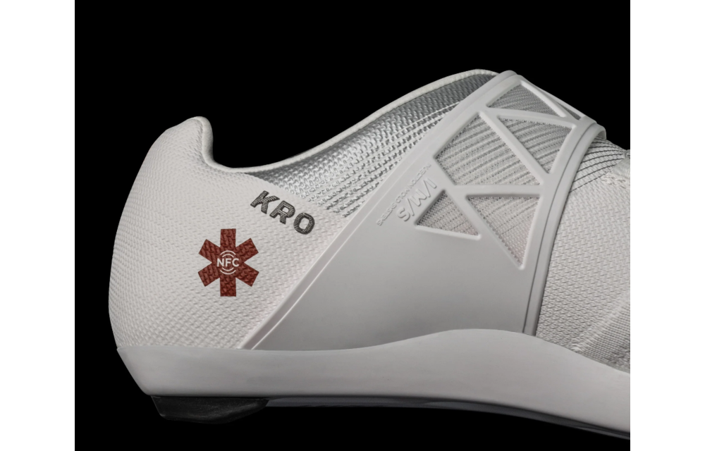 DMT KR0 EVO Shoes White/Silver | BikeSuperior